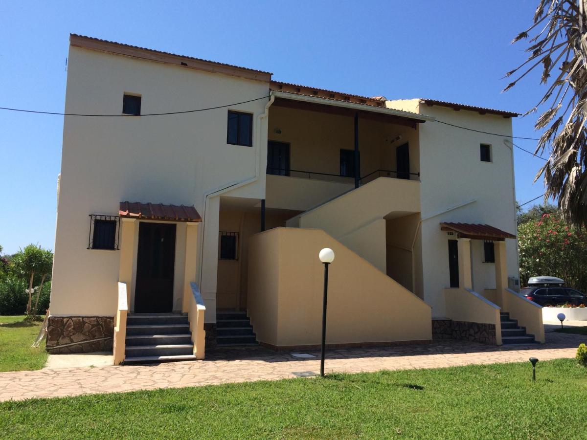 לפקימי Avra Beach Apartments מראה חיצוני תמונה