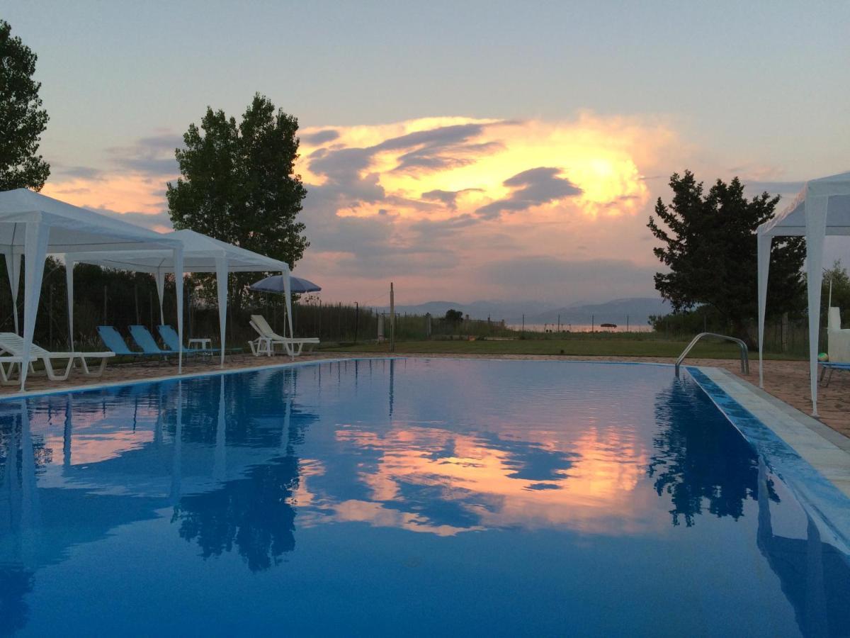 לפקימי Avra Beach Apartments מראה חיצוני תמונה